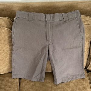 Men’s dickies flex fit grey shorts, 19”.  No tag inside but I think waist is 36.